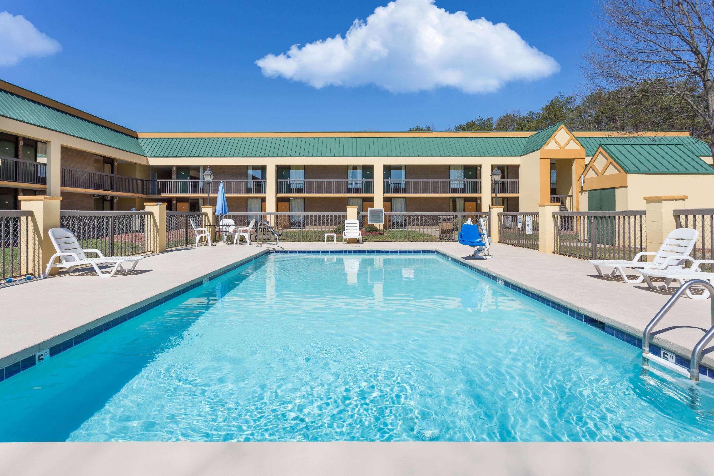 Days Inn By Wyndham Mocksville Ngoại thất bức ảnh