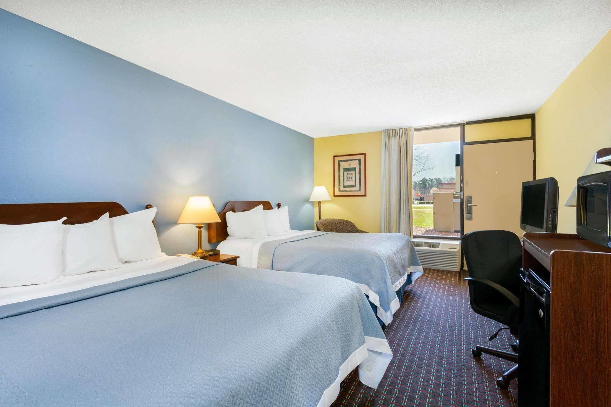 Days Inn By Wyndham Mocksville Ngoại thất bức ảnh